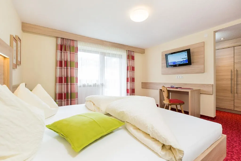 Vibes Soelden - Your Alpine Homebase Austria
